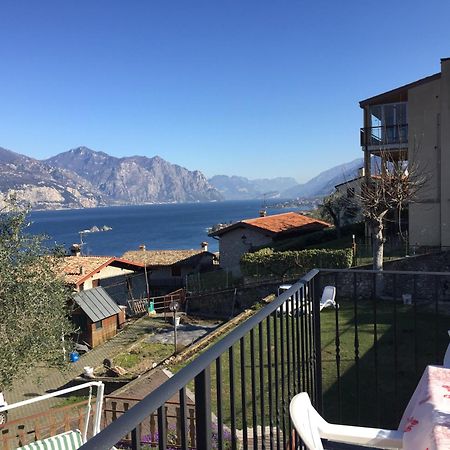 Casa Mary Apartment Brenzone sul Garda Luaran gambar