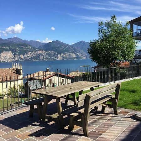 Casa Mary Apartment Brenzone sul Garda Luaran gambar
