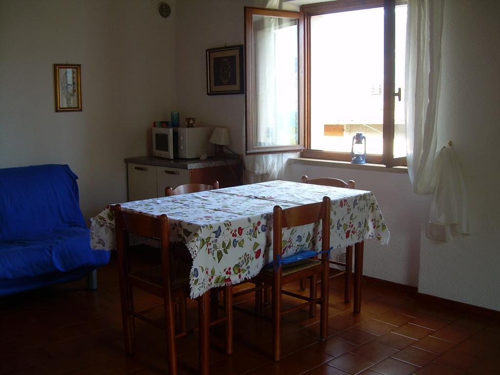 Casa Mary Apartment Brenzone sul Garda Luaran gambar