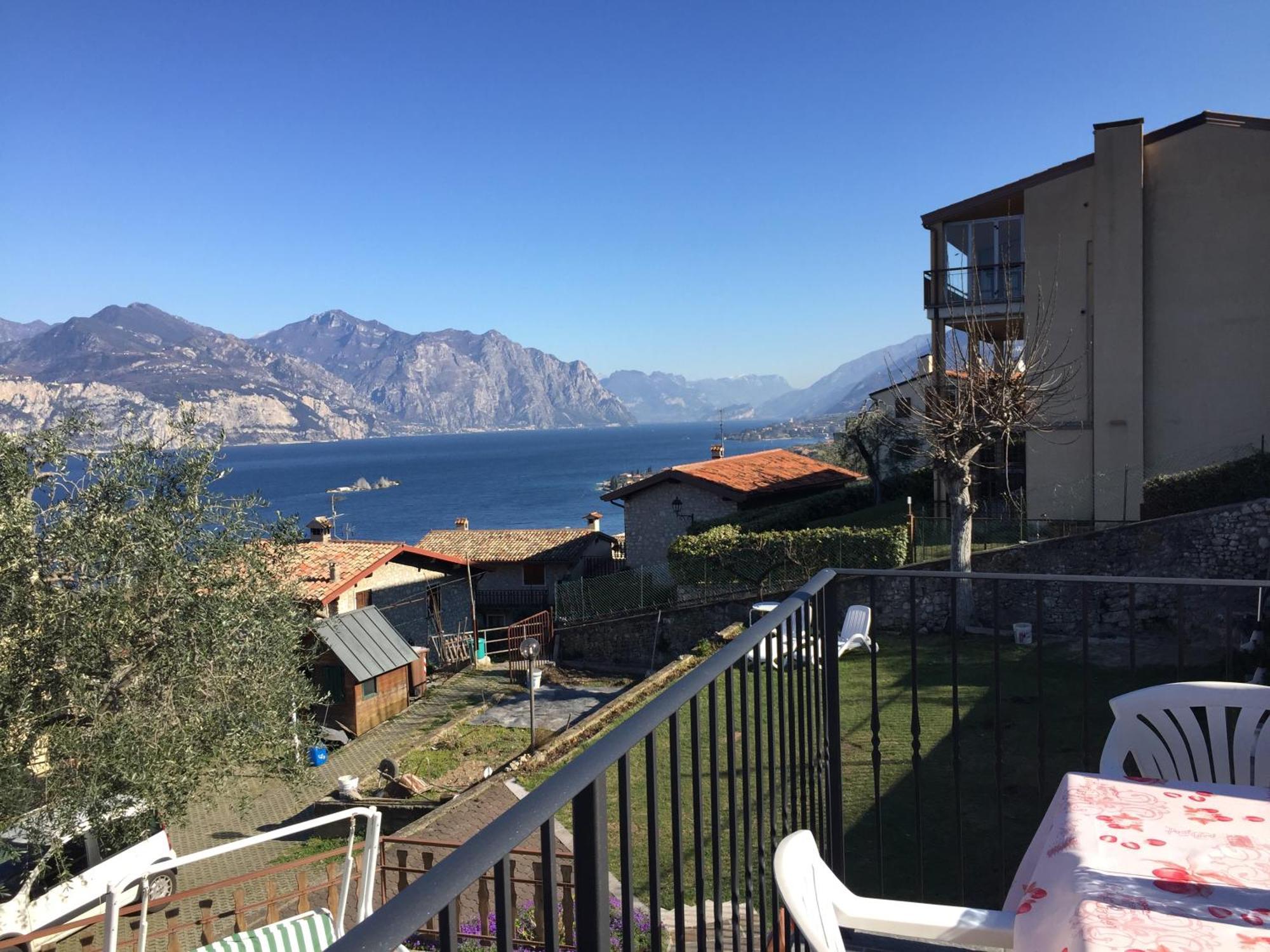 Casa Mary Apartment Brenzone sul Garda Luaran gambar