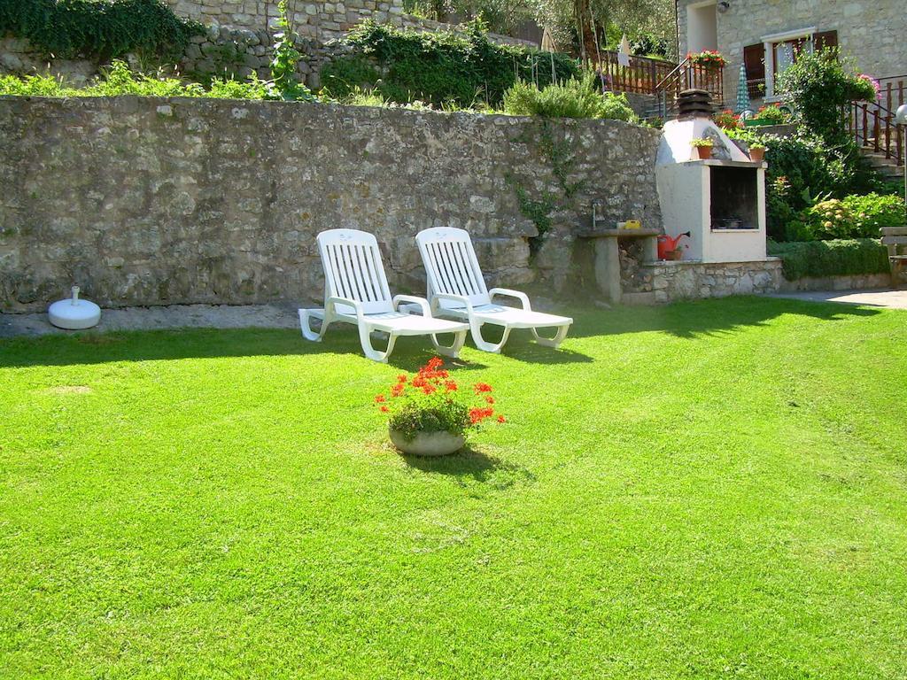 Casa Mary Apartment Brenzone sul Garda Bilik gambar