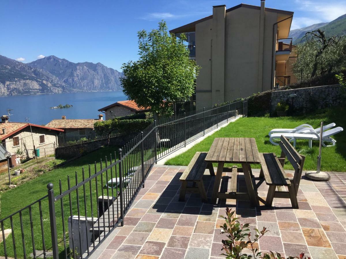 Casa Mary Apartment Brenzone sul Garda Luaran gambar