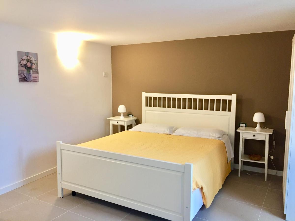 Casa Mary Apartment Brenzone sul Garda Luaran gambar